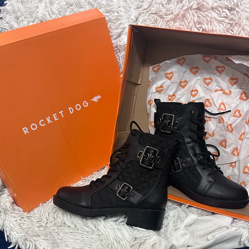BRAND NEW IN BOX BLACK ROCKET DOG BOOTS!! Size 6.5! Originally $69!